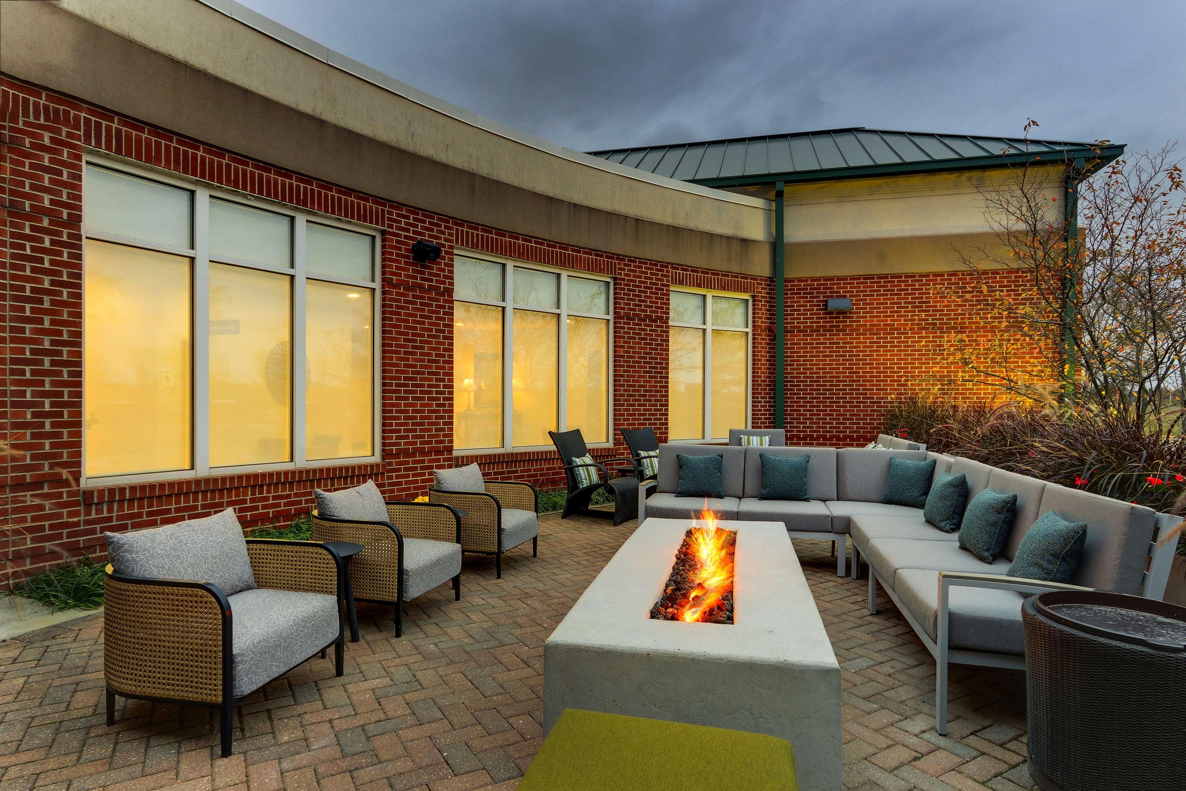 Hilton Garden Inn Indianapolis Airport Plainfield Extérieur photo