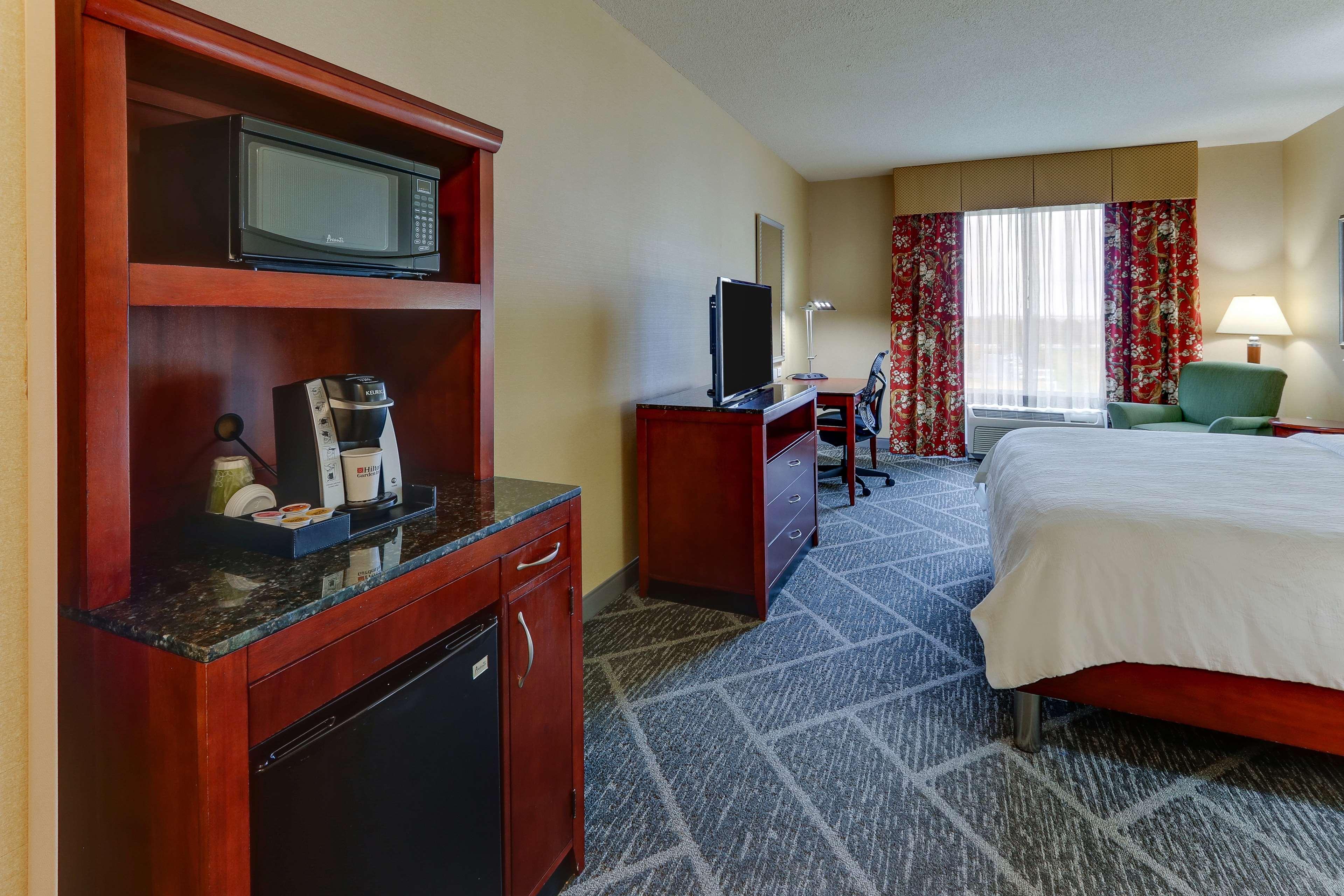 Hilton Garden Inn Indianapolis Airport Plainfield Extérieur photo